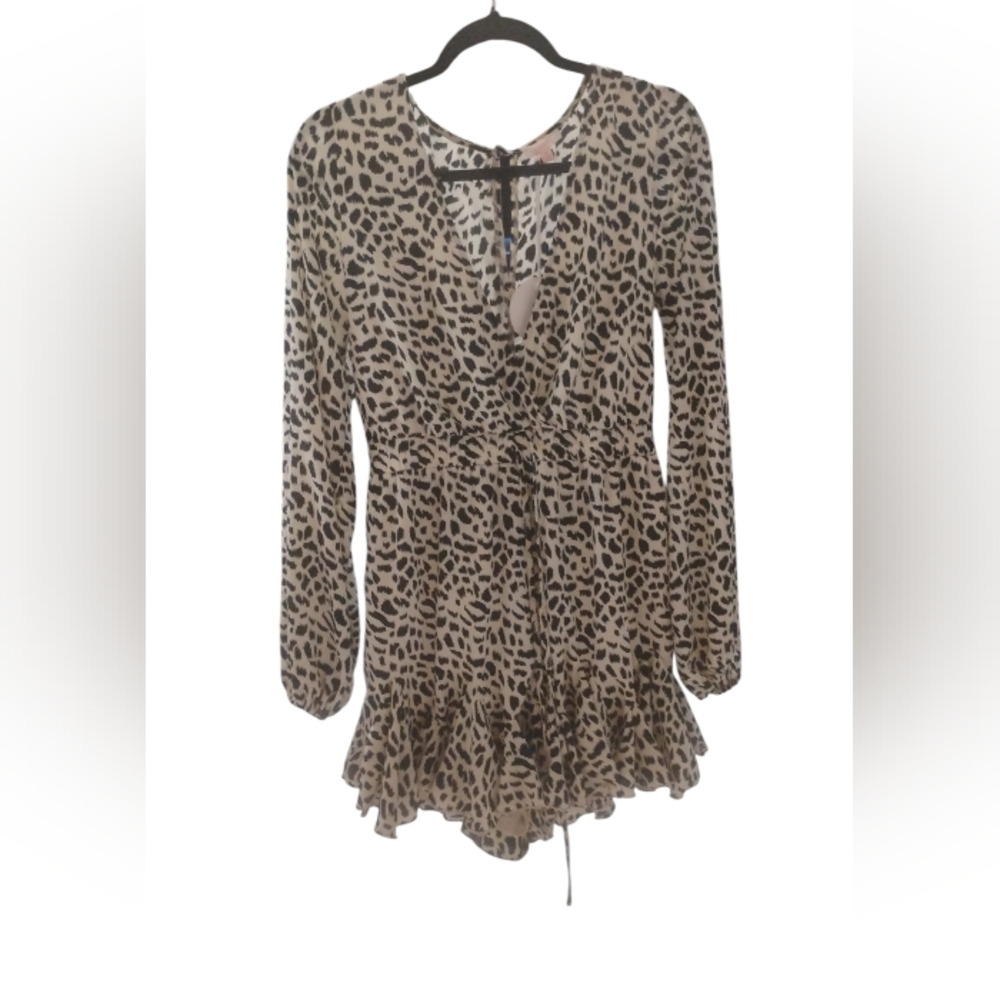 Luxxel Bambi Leopard Print Women's Long Sleeve Shorts Romper SZ M NWT